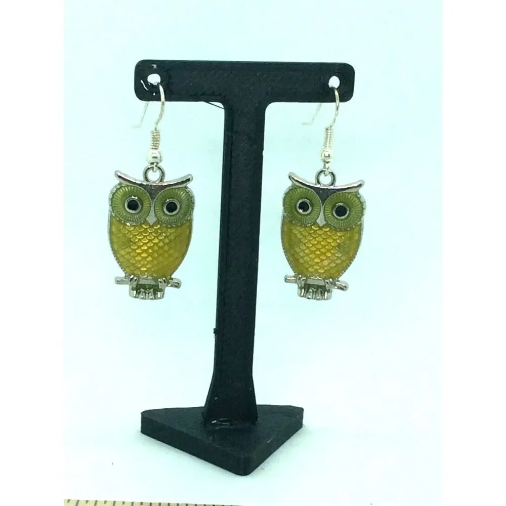 OWL Earrings Green Yellow Enamel Figural Silver tone‎ Wire Dangle
